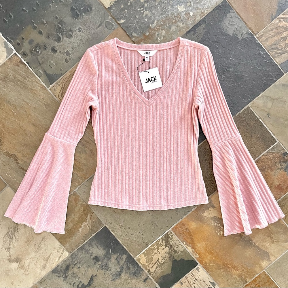 BB Dakota•Jack by BB Dakota•XS•Blush Beige•Ribbed V-Neck•Fitted w/ Bell Sleeves